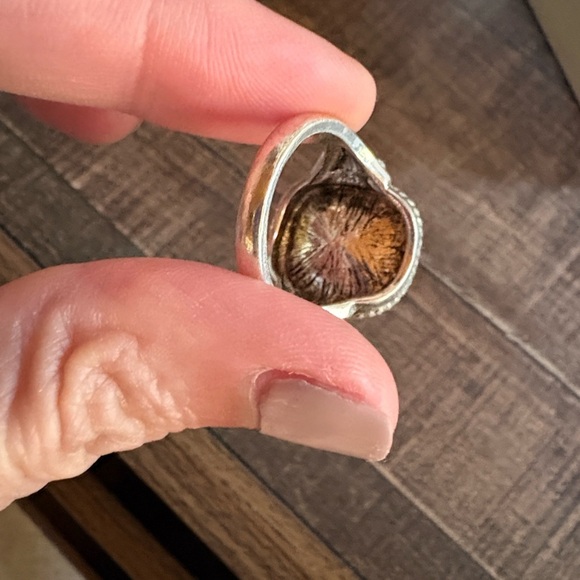 Cushion cut size 7 Silver and Blue cocktail ring - Picture 3 of 4